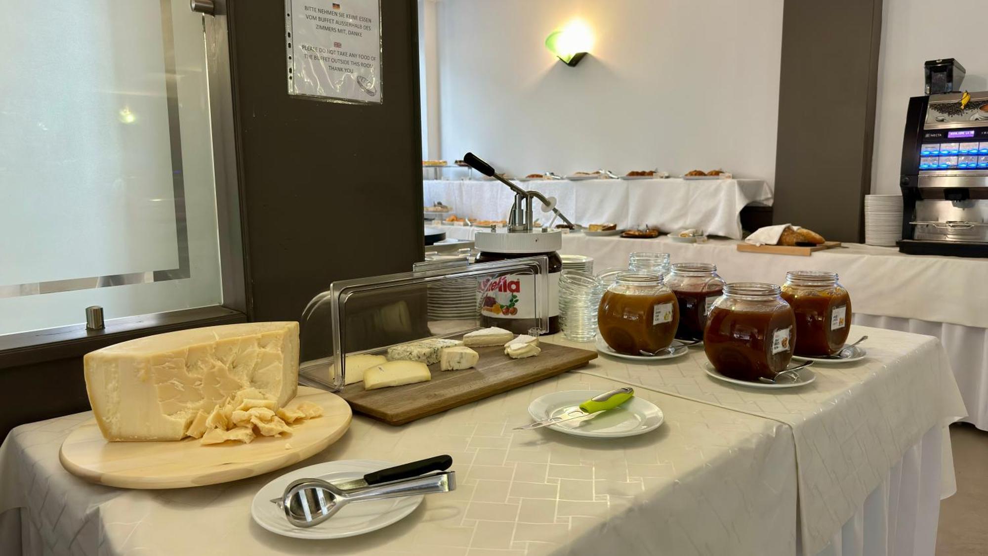 Hotel Royal Riva del Garda Eksteriør billede